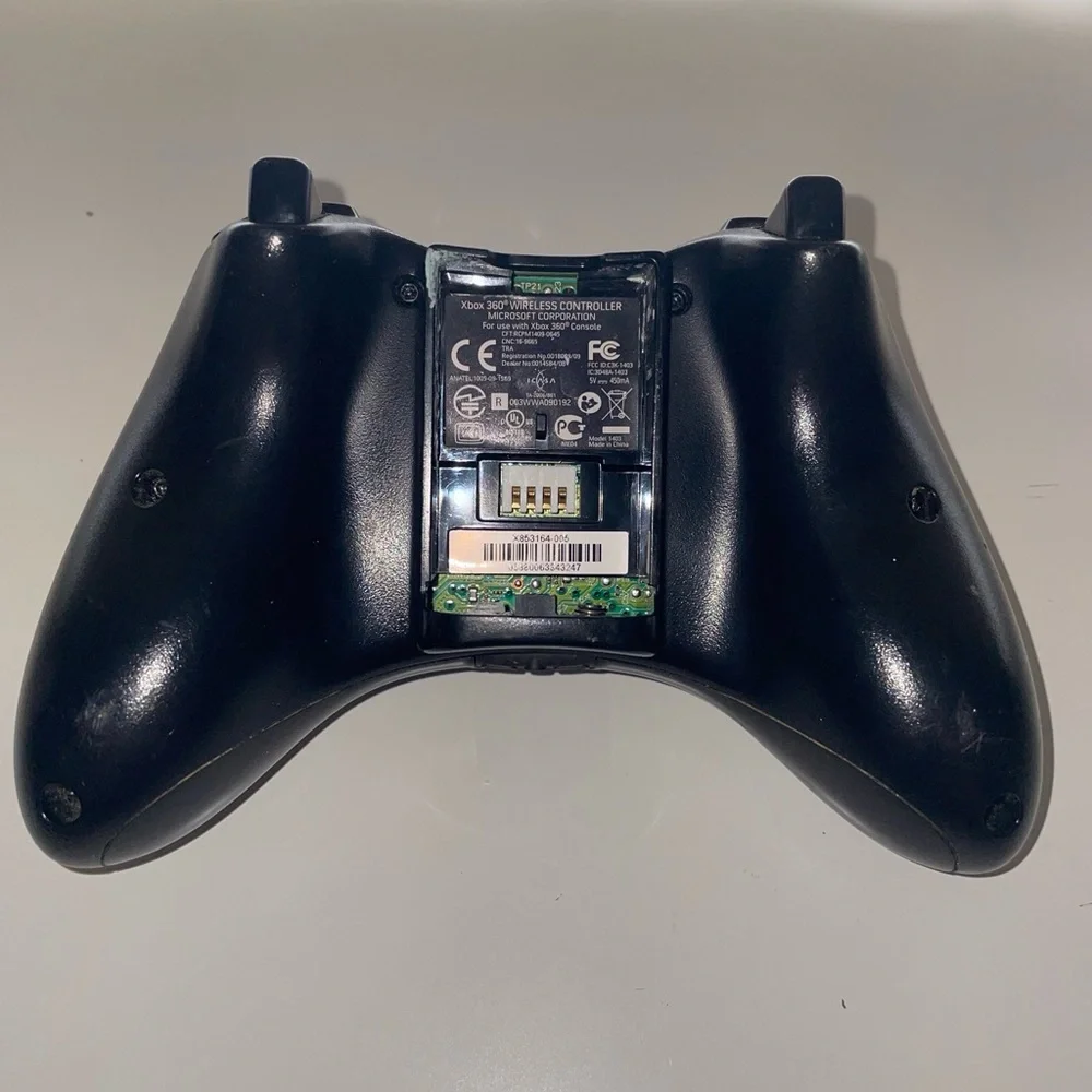 OEM Microsoft Xbox 360 Wireless Controller For Parts or Repair